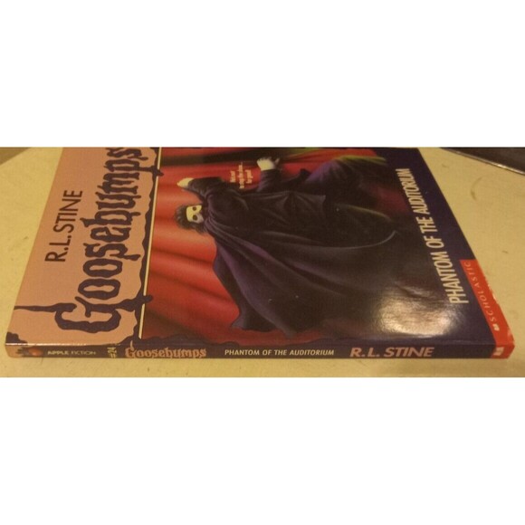 R.L. Stine's Goosebumps Book #24 Phantom Of The Auditorium Preowned - Picture 3 of 8